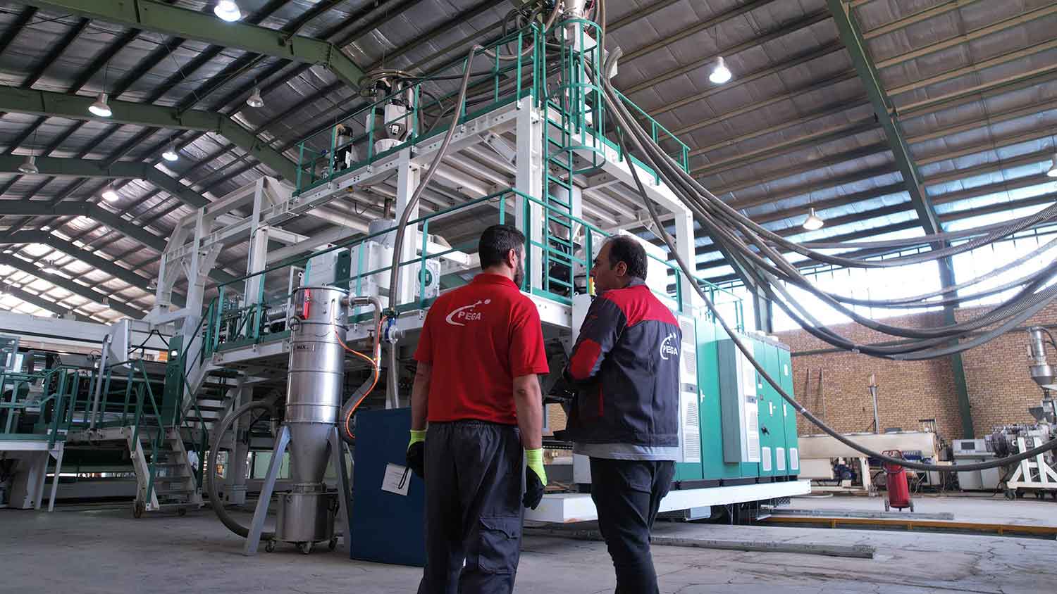 خط إنتاج أغشية الجيوممبران من شركة بولي إيثيلين گستران البرز خط إنتاج أغشية الجيوممبران من شركة بولي إيثيلين گستران البرز